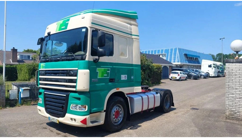 DAF XF 105.410 4 PIECES AVAILABLE - Камион влекач: слика 5 DAF XF 105.410 4 PIECES AVAILABLE - Камион влекач: слика 5