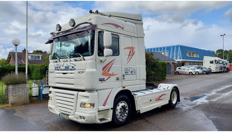 DAF XF 105.410 Retarder - Камион влекач: слика 1 DAF XF 105.410 Retarder - Камион влекач: слика 1