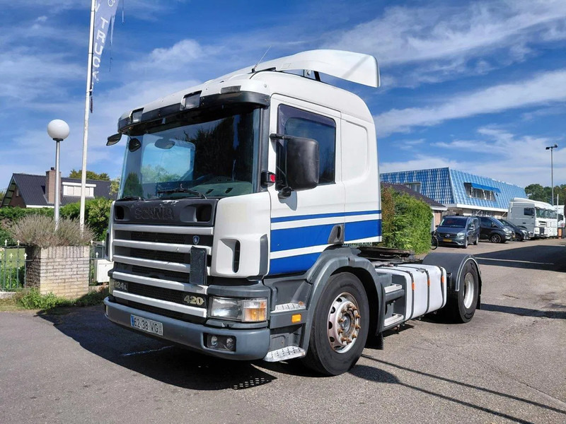Scania P124-420 MANUAL + RETARDER !!!! 2 PIPES !!!! - Камион влекач: слика 1 Scania P124-420 MANUAL + RETARDER !!!! 2 PIPES !!!! - Камион влекач: слика 1