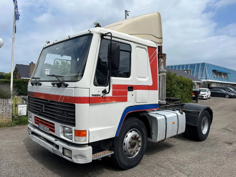 Volvo FL 10.320 4X2 TRUCKHEAD FULL STEEL SUSPENSION - Камион влекач: слика 1 Volvo FL 10.320 4X2 TRUCKHEAD FULL STEEL SUSPENSION - Камион влекач: слика 1