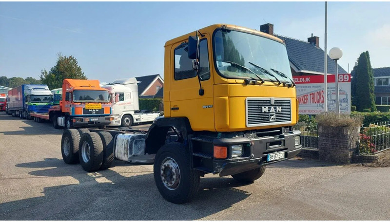 MAN 26.372 MANUAL ZF GEARBOX STEEL SUSPENSION 6X4 - Камион со кабинска шасија: слика 3 MAN 26.372 MANUAL ZF GEARBOX STEEL SUSPENSION 6X4 - Камион со кабинска шасија: слика 3