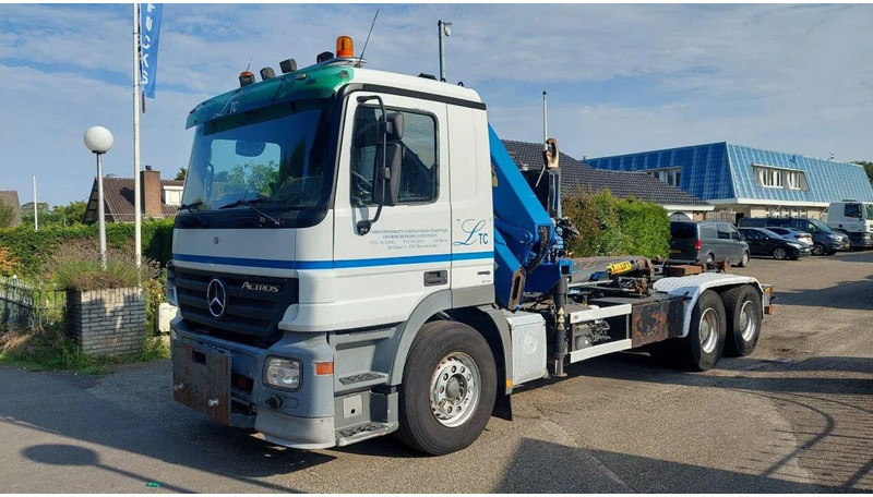 Mercedes-Benz Actros 2641 EPS 3 pedal 6x4 Container crane - Камион со кран: слика 1 Mercedes-Benz Actros 2641 EPS 3 pedal 6x4 Container crane - Камион со кран: слика 1