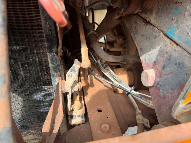 Кипер Mercedes-Benz SK 2628 6X4 FULL STEEL SPRING KIPPER MANUAL GEARBOX: слика 17 Кипер Mercedes-Benz SK 2628 6X4 FULL STEEL SPRING KIPPER MANUAL GEARBOX: слика 17