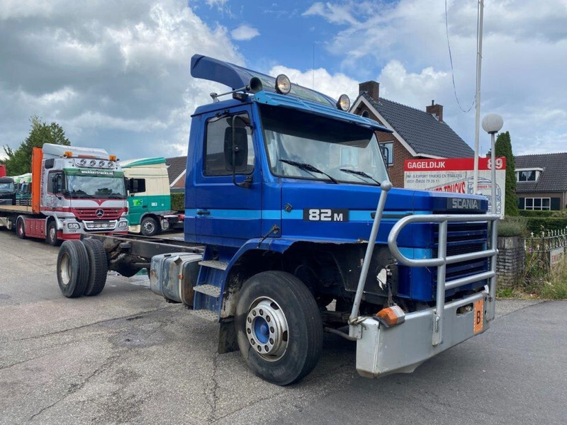 Scania T82 T 82 4x2 CHASSIS FULL STEEL SUSPENSION - Камион со кабинска шасија: слика 3 Scania T82 T 82 4x2 CHASSIS FULL STEEL SUSPENSION - Камион со кабинска шасија: слика 3