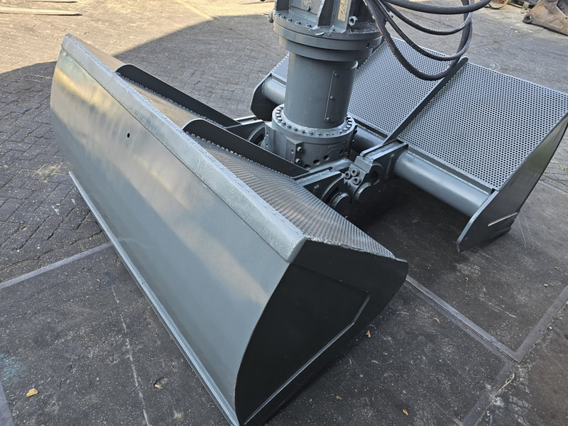 Clamshell bucket kinshofer sennebogen fuchs liebherr lh - Кофа со штипка за Градежна машина: слика 4 Clamshell bucket kinshofer sennebogen fuchs liebherr lh - Кофа со штипка за Градежна машина: слика 4
