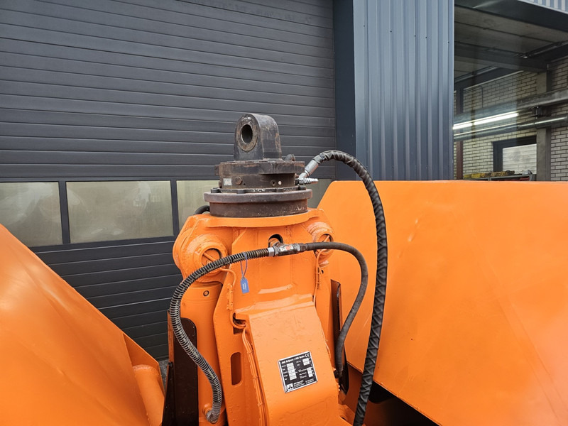 Jb clamshell 9500 liter sennebogen sennebogen liebherr lh fuchs mhl - Кофа со штипка за Градежна машина: слика 4 Jb clamshell 9500 liter sennebogen sennebogen liebherr lh fuchs mhl - Кофа со штипка за Градежна машина: слика 4