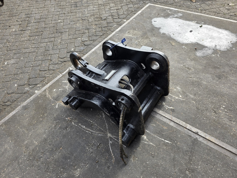 Snelwissel cw45 coupler verachtert coupler cw45 verachtert - Брза спојка за Градежна машина: слика 5 Snelwissel cw45 coupler verachtert coupler cw45 verachtert - Брза спојка за Градежна машина: слика 5