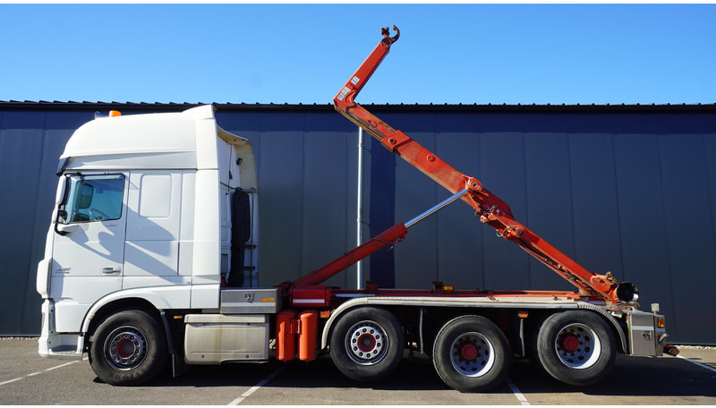 DAF XF460 8X2 HOOKARM SYSTEM TRUCK - Камион со кука за подигање: слика 1 DAF XF460 8X2 HOOKARM SYSTEM TRUCK - Камион со кука за подигање: слика 1
