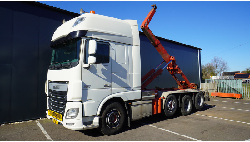 DAF XF460 8X2 HOOKARM SYSTEM TRUCK - Камион со кука за подигање: слика 2 DAF XF460 8X2 HOOKARM SYSTEM TRUCK - Камион со кука за подигање: слика 2