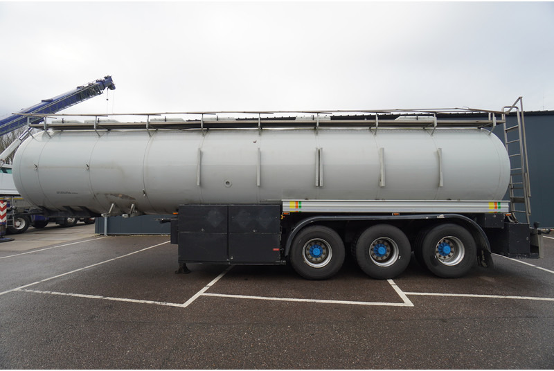 Dijkstra 3 AXLE TANK TRAILER 36 M3 - Полуприколка цистерна: слика 1 Dijkstra 3 AXLE TANK TRAILER 36 M3 - Полуприколка цистерна: слика 1