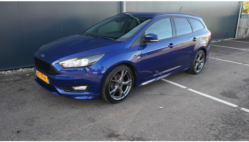 Ford Focus WAGON 1.5TDCI ST-Line - Минибус, Патничко комбе: слика 3 Ford Focus WAGON 1.5TDCI ST-Line - Минибус, Патничко комбе: слика 3
