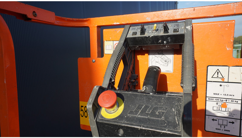 JLG 1930ES MOBILE BOOM SCISSOR LIFT - Градежна машина: слика 4 JLG 1930ES MOBILE BOOM SCISSOR LIFT - Градежна машина: слика 4