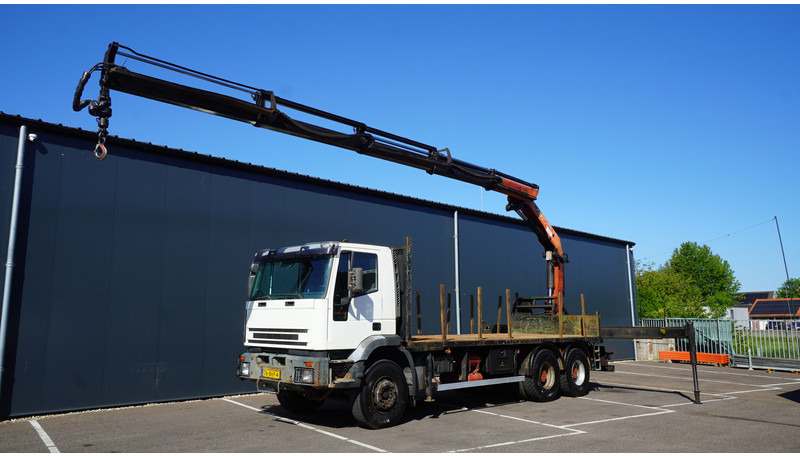 Iveco EUROTRAKKER CURSOR 350 6X4 FLATBED WITH PALFINGER PK 20002 CRANE - Камион со кран: слика 2 Iveco EUROTRAKKER CURSOR 350 6X4 FLATBED WITH PALFINGER PK 20002 CRANE - Камион со кран: слика 2