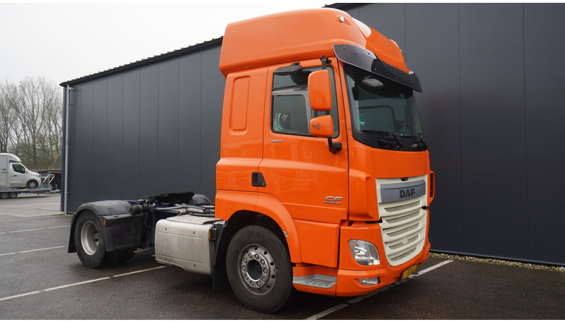 DAF CF 460 FT SSC EURO 6 859.000KM - Камион влекач: слика 4 DAF CF 460 FT SSC EURO 6 859.000KM - Камион влекач: слика 4
