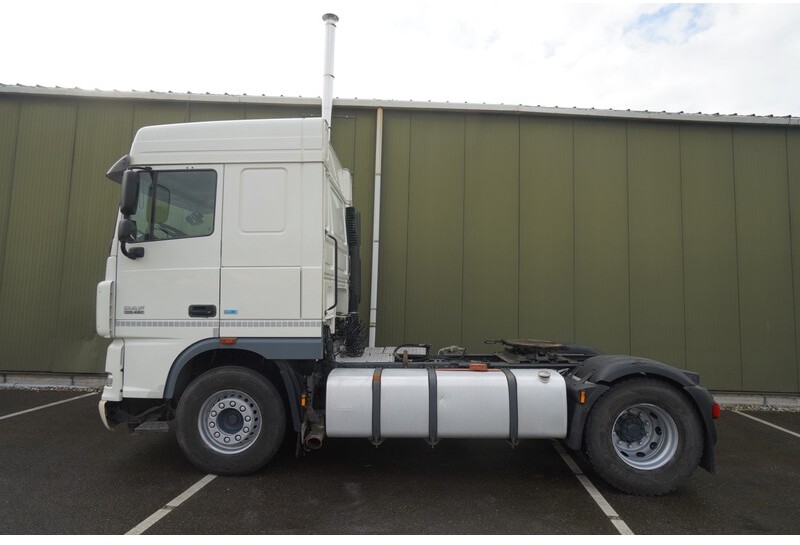 DAF XF 105.460 FT SPACECAB RETARDER PTO - Камион влекач: слика 1 DAF XF 105.460 FT SPACECAB RETARDER PTO - Камион влекач: слика 1