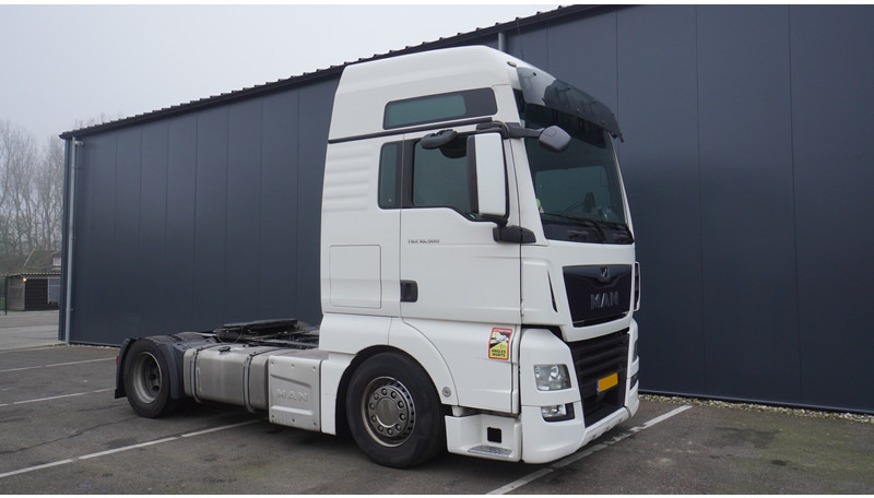 MAN TGX 18.500 XXL MEGA 779.000KM - Камион влекач: слика 4 MAN TGX 18.500 XXL MEGA 779.000KM - Камион влекач: слика 4