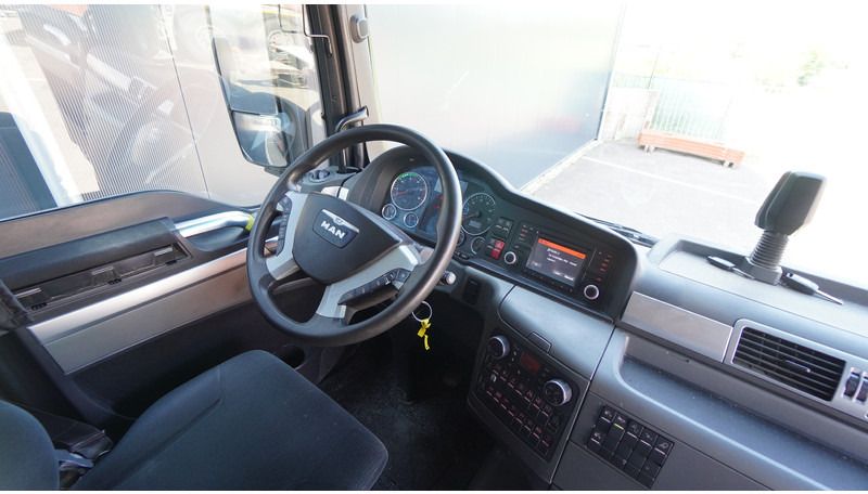 MAN TGX 26.480 6x2 RETARDER 494.000KM EURO 6 - Камион влекач: слика 5 MAN TGX 26.480 6x2 RETARDER 494.000KM EURO 6 - Камион влекач: слика 5