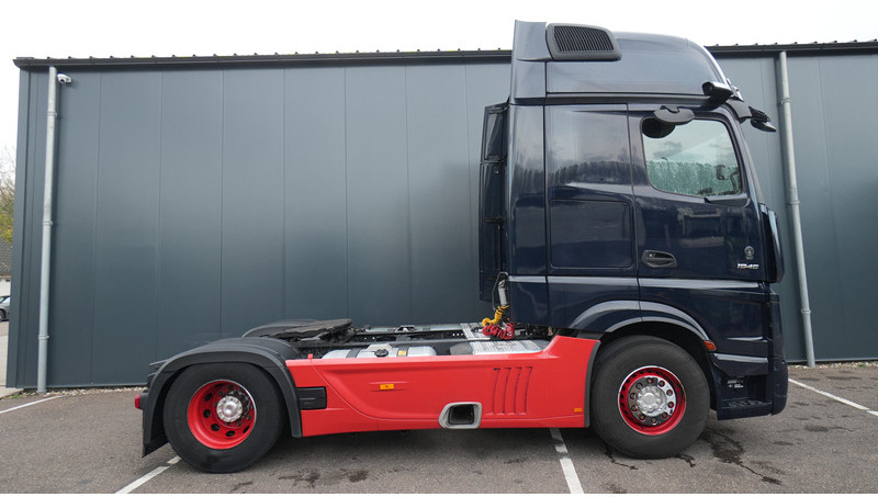 Mercedes-Benz ACTROS 1945 GIGASPACE 727.600KM - Камион влекач: слика 2 Mercedes-Benz ACTROS 1945 GIGASPACE 727.600KM - Камион влекач: слика 2