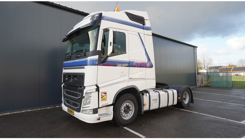 Volvo FH 420 EURO 6 GLOBETROTTER - Камион влекач: слика 3 Volvo FH 420 EURO 6 GLOBETROTTER - Камион влекач: слика 3