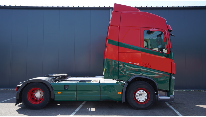 Volvo FH 460 EURO 6 GLOBETROTTER - Камион влекач: слика 2 Volvo FH 460 EURO 6 GLOBETROTTER - Камион влекач: слика 2