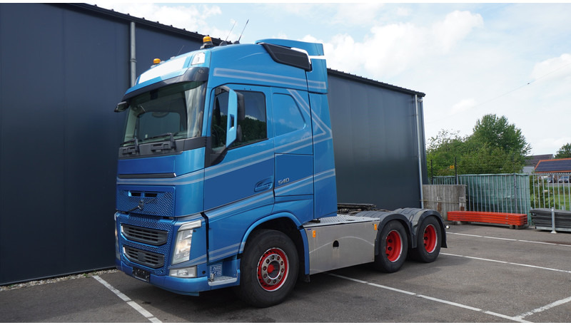 Volvo FH 540 6X4 EURO 6 GLOBETROTTER - Камион влекач: слика 3 Volvo FH 540 6X4 EURO 6 GLOBETROTTER - Камион влекач: слика 3