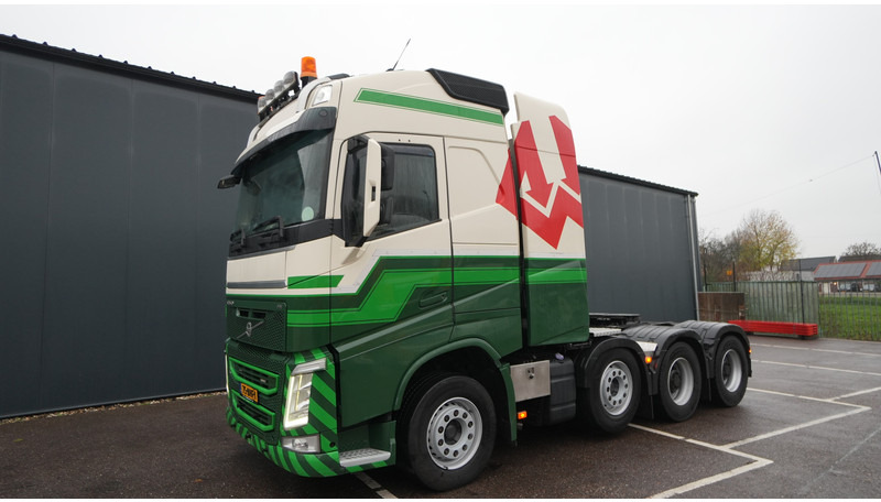 Volvo FH 540 8X4 130T GLOBETROTTER - Камион влекач: слика 3 Volvo FH 540 8X4 130T GLOBETROTTER - Камион влекач: слика 3