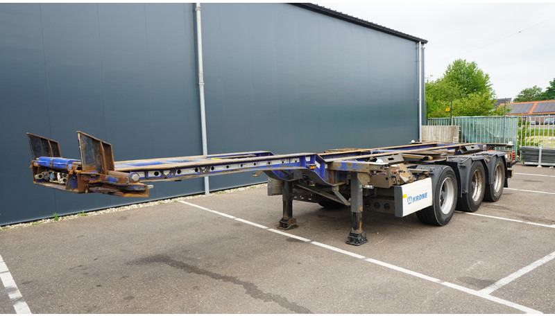 Krone 3 AXLE CONTAINER TRANSPORT TRAILER EXTENDABLE 45 FT - Транспортер на контејнер/ Полуприколка со променливо тело: слика 2 Krone 3 AXLE CONTAINER TRANSPORT TRAILER EXTENDABLE 45 FT - Транспортер на контејнер/ Полуприколка со променливо тело: слика 2