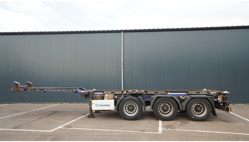 Krone 3 AXLE CONTAINER TRANSPORT TRAILER EXTENDABLE 45 FT - Транспортер на контејнер/ Полуприколка со променливо тело: слика 1 Krone 3 AXLE CONTAINER TRANSPORT TRAILER EXTENDABLE 45 FT - Транспортер на контејнер/ Полуприколка со променливо тело: слика 1
