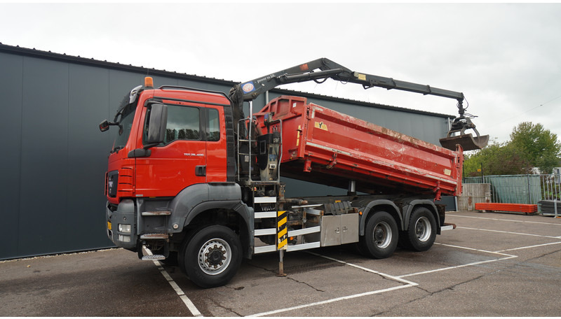 MAN TGS 28.400 6X6 2 SIDE TIPPER WITH HMF 1643 CRANE 376.400KM - Камион со кран: слика 3 MAN TGS 28.400 6X6 2 SIDE TIPPER WITH HMF 1643 CRANE 376.400KM - Камион со кран: слика 3