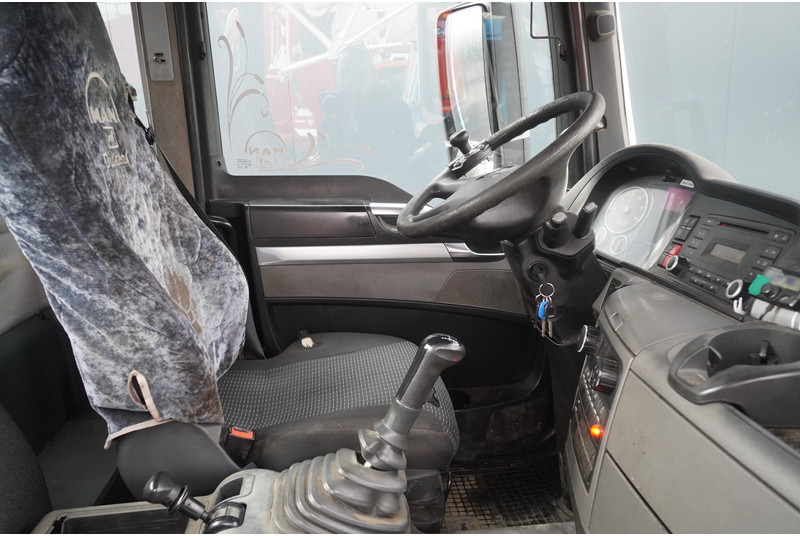 MAN TGS 35.400 8x4 HOOKARM SYSTEM MANUAL GEARBOX - Камион со кука за подигање: слика 5 MAN TGS 35.400 8x4 HOOKARM SYSTEM MANUAL GEARBOX - Камион со кука за подигање: слика 5