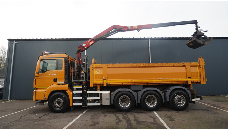 MAN TGS 35-440 8X4 2 SIDE TIPPER WITH HMF Z 1943 CRANE 415.000KM - Камион со кран: слика 2 MAN TGS 35-440 8X4 2 SIDE TIPPER WITH HMF Z 1943 CRANE 415.000KM - Камион со кран: слика 2