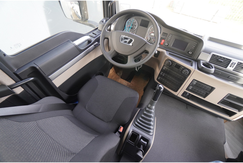 MAN TGS41.400 8X4 BB-WW NEW UNUSED CHASSIS EURO3 - Камион со кабинска шасија: слика 5 MAN TGS41.400 8X4 BB-WW NEW UNUSED CHASSIS EURO3 - Камион со кабинска шасија: слика 5