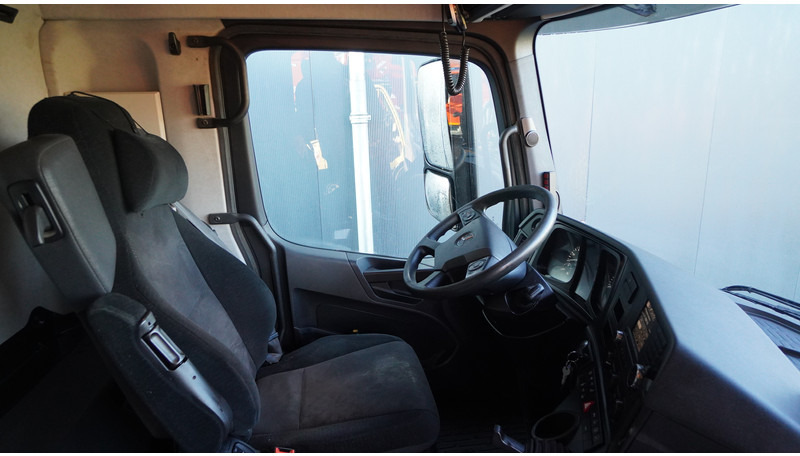 Mercedes-Benz AROCS 3542 8X4 2 SIDE TIPPER WITH HMF Z 1943 CRANE 407.000KM - Камион со кран: слика 5 Mercedes-Benz AROCS 3542 8X4 2 SIDE TIPPER WITH HMF Z 1943 CRANE 407.000KM - Камион со кран: слика 5