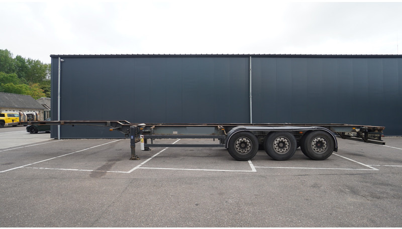 Pacton 3 AXLE 45FT CONTAINER TRANSPORT - Транспортер на контејнер/ Полуприколка со променливо тело: слика 1 Pacton 3 AXLE 45FT CONTAINER TRANSPORT - Транспортер на контејнер/ Полуприколка со променливо тело: слика 1