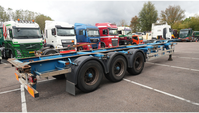 Pacton 3 AXLE CONTAINER TRANSPORT TRAILER - Транспортер на контејнер/ Полуприколка со променливо тело: слика 4 Pacton 3 AXLE CONTAINER TRANSPORT TRAILER - Транспортер на контејнер/ Полуприколка со променливо тело: слика 4