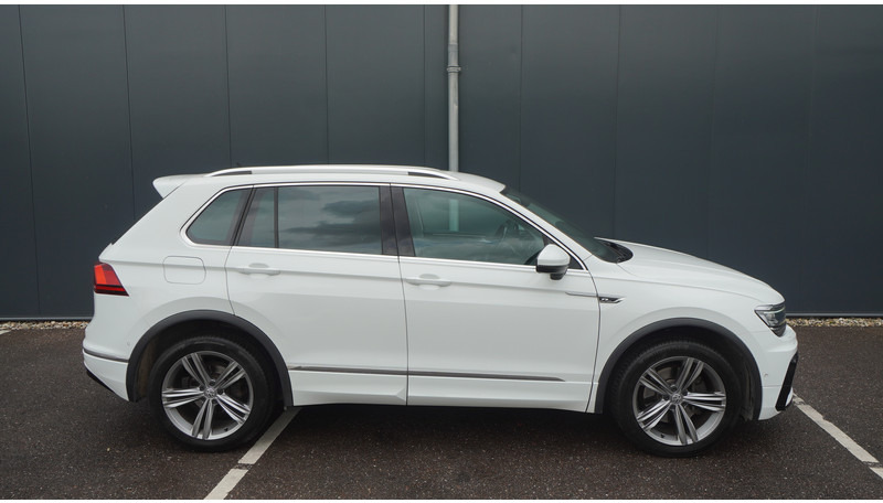 Volkswagen Tiguan 2.0 TDI R LINE 4MOTION - Минибус, Патничко комбе: слика 2 Volkswagen Tiguan 2.0 TDI R LINE 4MOTION - Минибус, Патничко комбе: слика 2