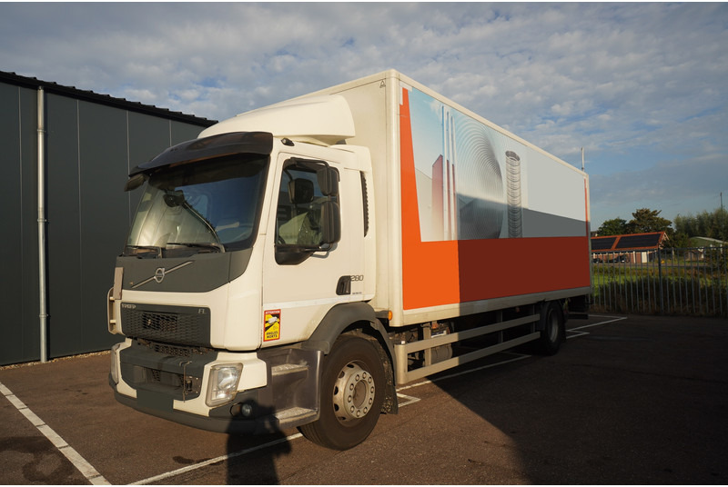 Volvo FL 280 CLOSED BOX BROKEN ENGINE NOT DRIVABLE - Камион сандучар: слика 2 Volvo FL 280 CLOSED BOX BROKEN ENGINE NOT DRIVABLE - Камион сандучар: слика 2