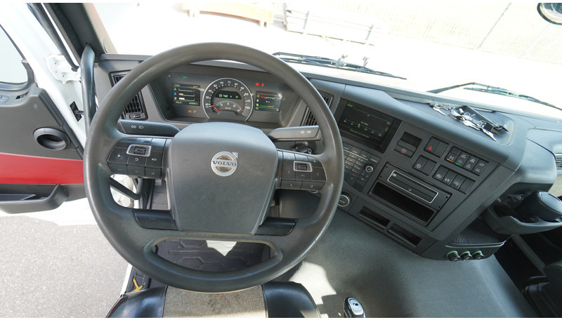 Volvo FMX 460 8X4 OPEN BOX WITH HIAB X-HIPRO 232 E-3 CRANE - Камион со кран: слика 5 Volvo FMX 460 8X4 OPEN BOX WITH HIAB X-HIPRO 232 E-3 CRANE - Камион со кран: слика 5