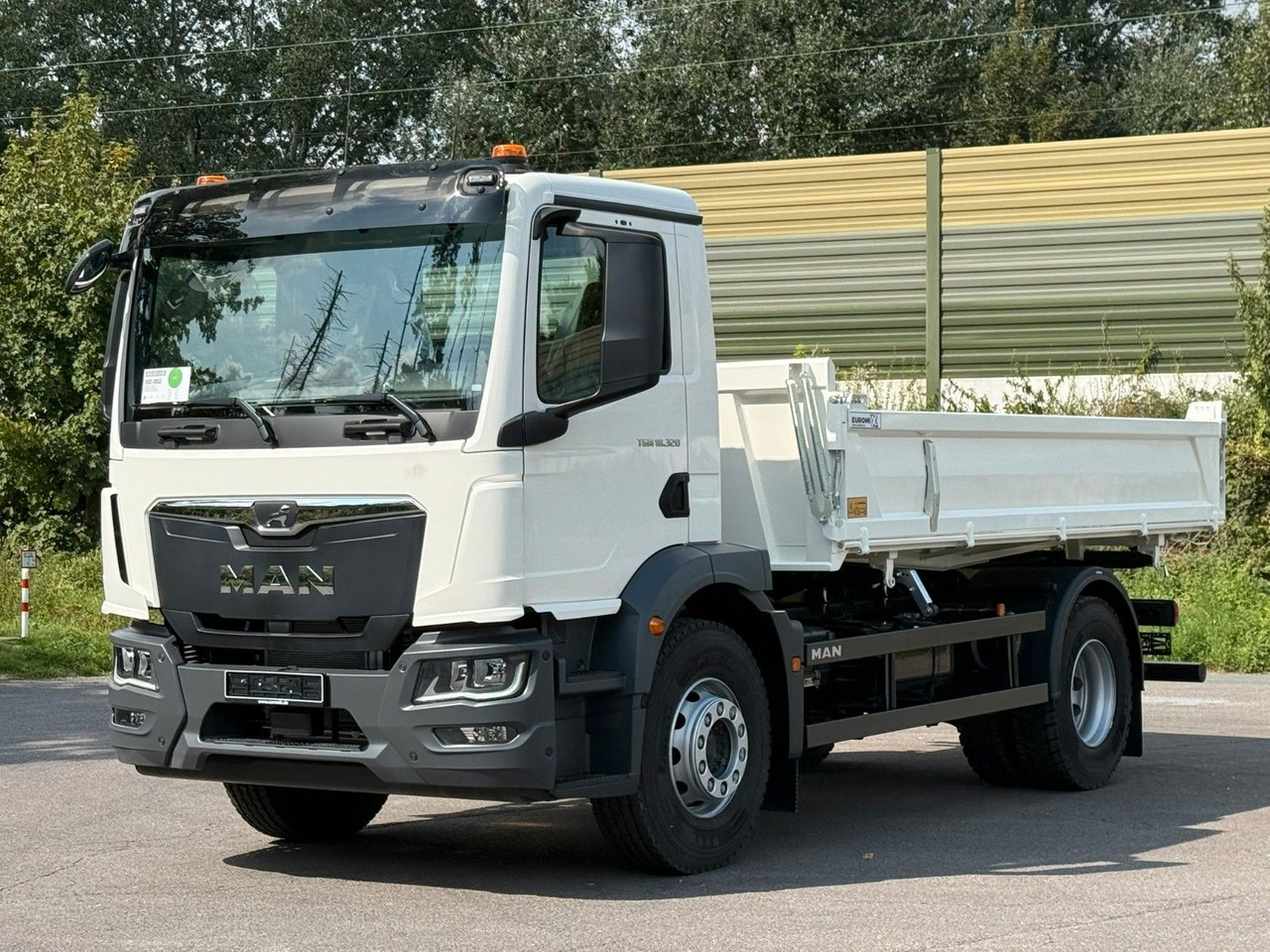 MAN TGM 18.320 4X2 / Euro 6e 3-Seiten-Kipper - Кипер: слика 1 MAN TGM 18.320 4X2 / Euro 6e 3-Seiten-Kipper - Кипер: слика 1