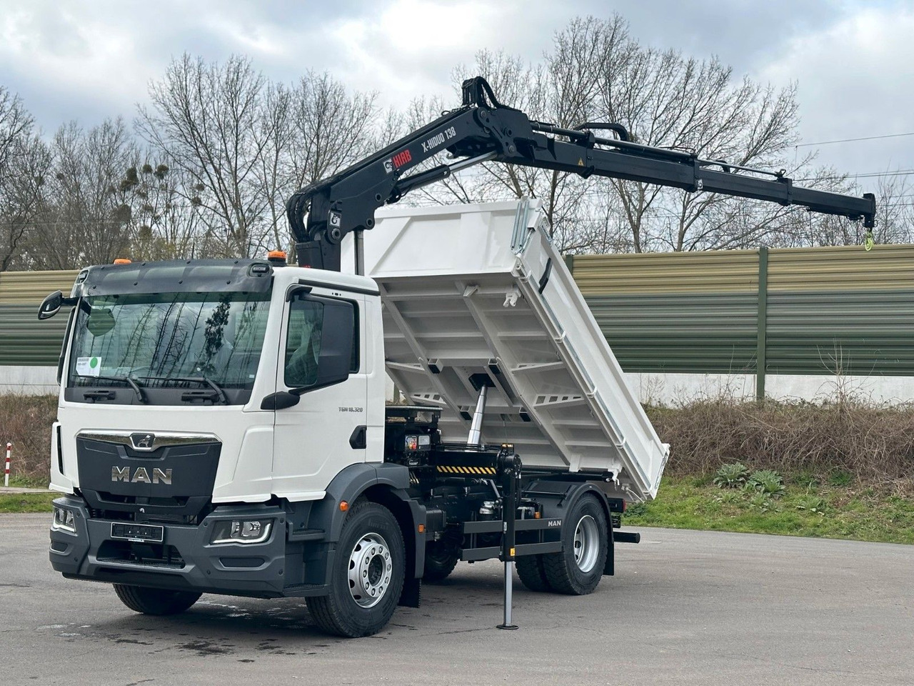 MAN TGM 18.320 4x2 Euro6e Hiab X-HiDuo 138DS-3 - Кипер, Камион со кран: слика 1 MAN TGM 18.320 4x2 Euro6e Hiab X-HiDuo 138DS-3 - Кипер, Камион со кран: слика 1