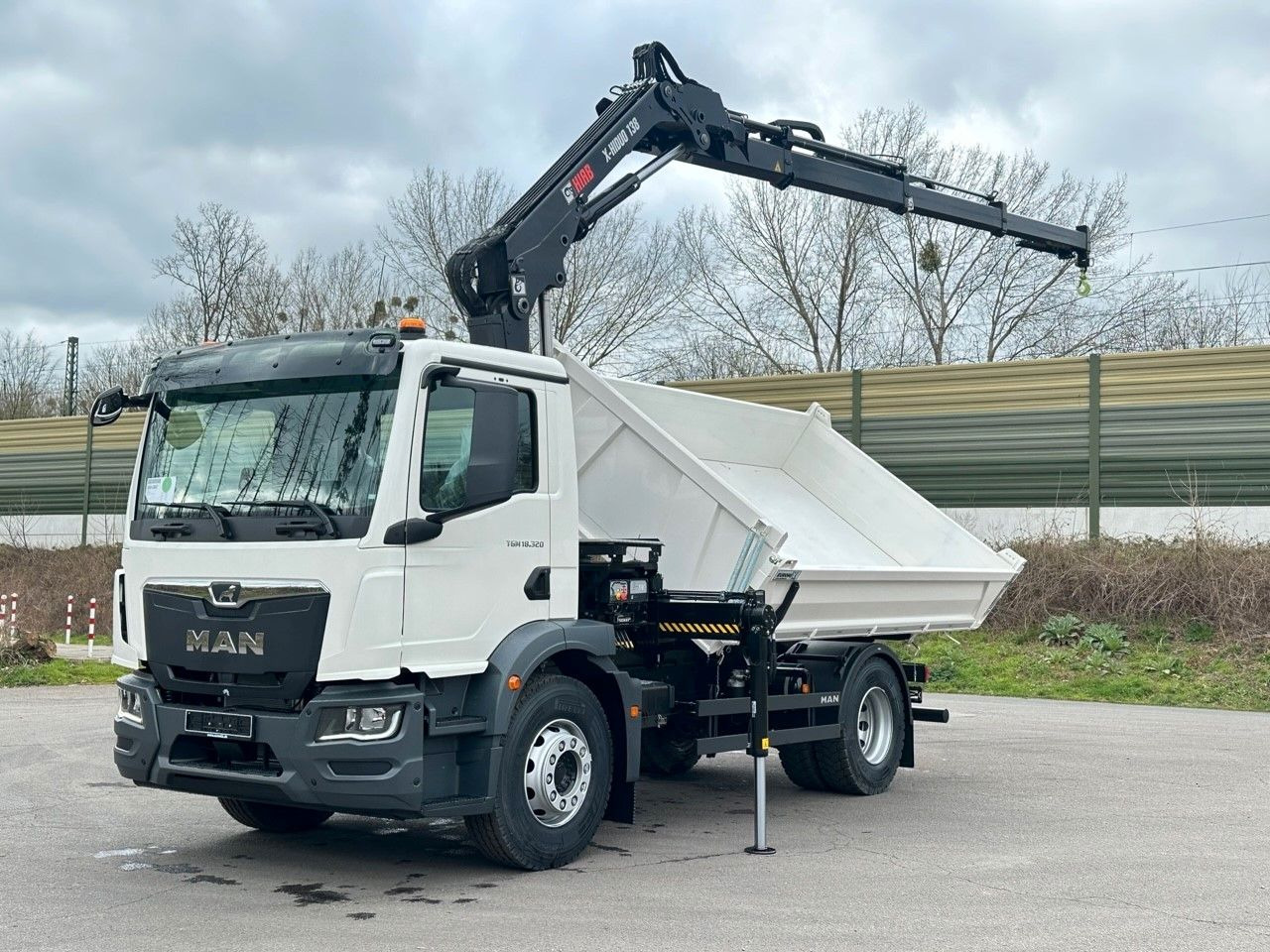 MAN TGM 18.320 4x2 Euro6e Hiab X-HiDuo 138DS-3 - Кипер, Камион со кран: слика 3 MAN TGM 18.320 4x2 Euro6e Hiab X-HiDuo 138DS-3 - Кипер, Камион со кран: слика 3