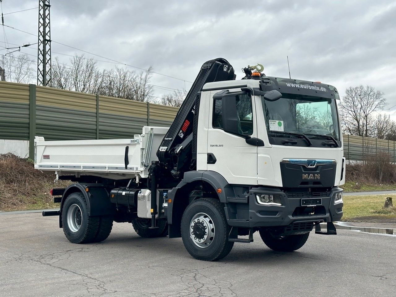MAN TGM 18.320 4x4 Euro6e Hiab X-HiDuo 138DS-3 - Кипер, Камион со кран: слика 3 MAN TGM 18.320 4x4 Euro6e Hiab X-HiDuo 138DS-3 - Кипер, Камион со кран: слика 3