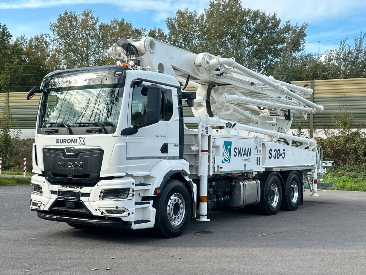 MAN TGS 26.510 6x4 SWAN TSP 38-5 160RZ ( 38m ) - Камион миксер за бетон: слика 2 MAN TGS 26.510 6x4 SWAN TSP 38-5 160RZ ( 38m ) - Камион миксер за бетон: слика 2