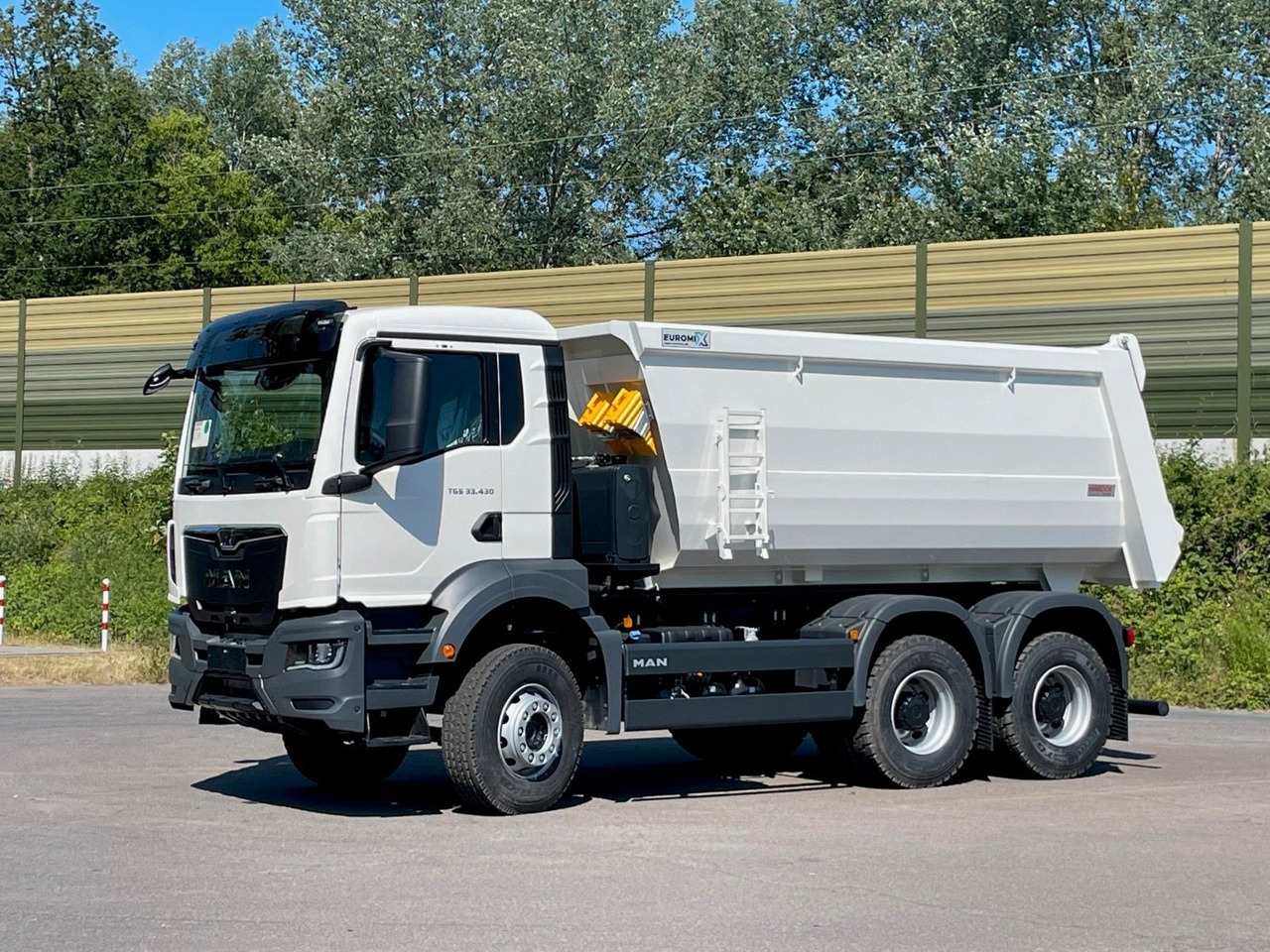 MAN TGS 33.440 6x4/Euro6e EuromixMTP Mulden-Kipper - Кипер: слика 2 MAN TGS 33.440 6x4/Euro6e EuromixMTP Mulden-Kipper - Кипер: слика 2