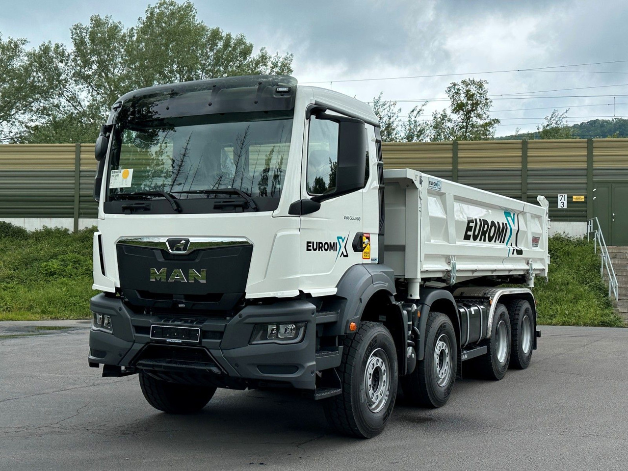 MAN TGS 35.480 8x4 EuromixMTP 2-Seiten-Kipper - Кипер: слика 2 MAN TGS 35.480 8x4 EuromixMTP 2-Seiten-Kipper - Кипер: слика 2