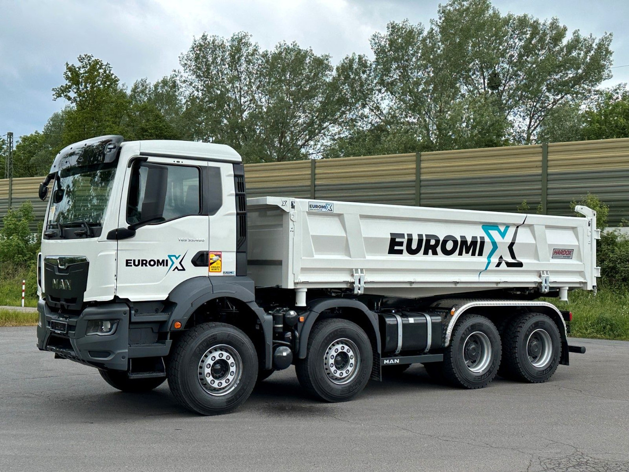 MAN TGS 35.480 8x4 EuromixMTP 2-Seiten-Kipper - Кипер: слика 1 MAN TGS 35.480 8x4 EuromixMTP 2-Seiten-Kipper - Кипер: слика 1