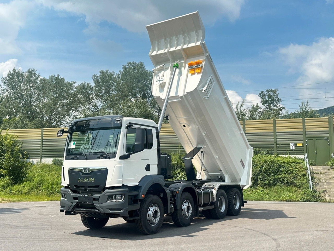 Кипер MAN TGS 41.440 8x4 EuromixMTP Mulden-Kipper: слика 9