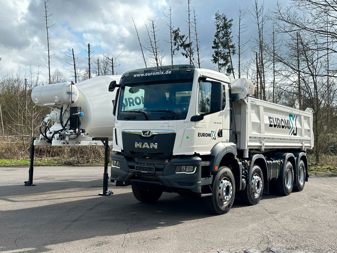 MAN TGS 41.440 8x4 WECHSELSYSTEM KIPPER+MISCHER - Камион миксер за бетон: слика 2 MAN TGS 41.440 8x4 WECHSELSYSTEM KIPPER+MISCHER - Камион миксер за бетон: слика 2