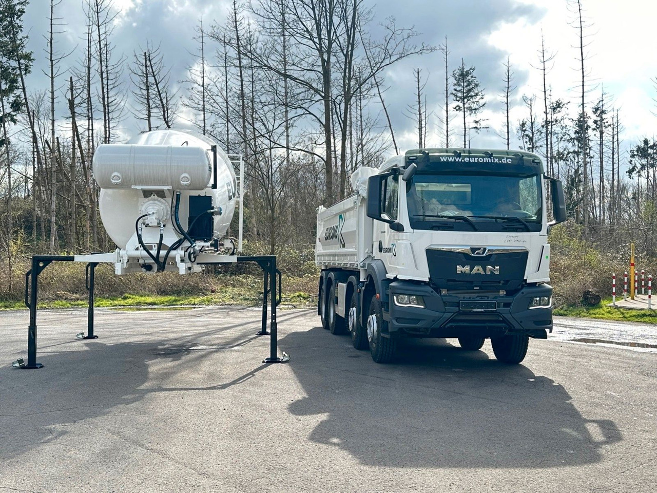 MAN TGS 41.440 8x4 WECHSELSYSTEM KIPPER+MISCHER - Камион миксер за бетон: слика 3 MAN TGS 41.440 8x4 WECHSELSYSTEM KIPPER+MISCHER - Камион миксер за бетон: слика 3