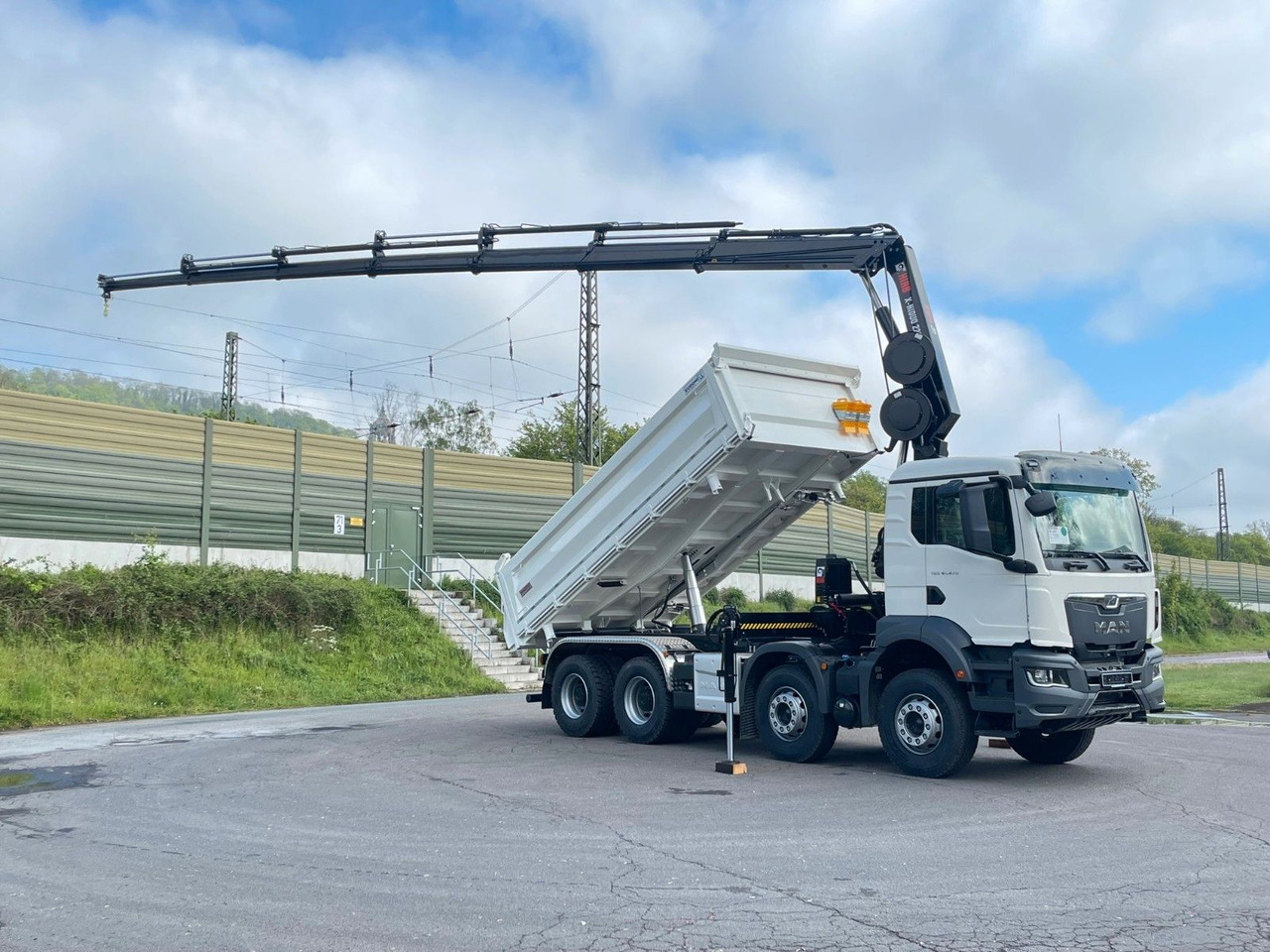 MAN TGS 41.480 8x4/Euro6e Euromix Kipper Hiab 228-6 - Кипер, Камион со кран: слика 1 MAN TGS 41.480 8x4/Euro6e Euromix Kipper Hiab 228-6 - Кипер, Камион со кран: слика 1